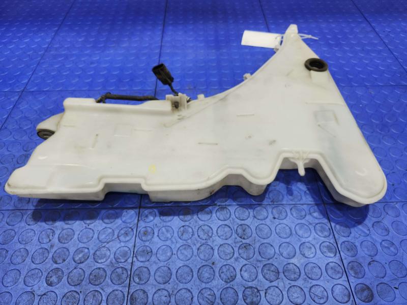 2016 Cadillac ATS Washer Bottle