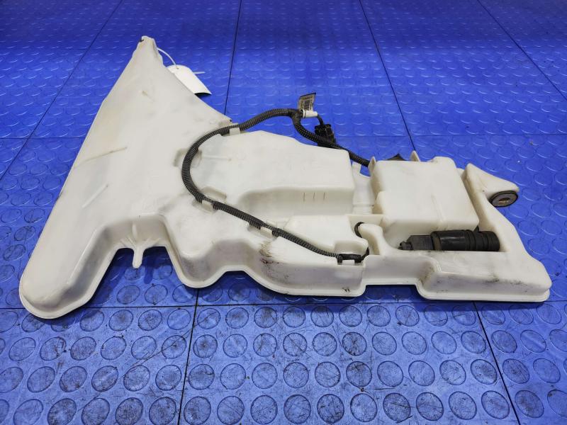 2016 Cadillac ATS Washer Bottle