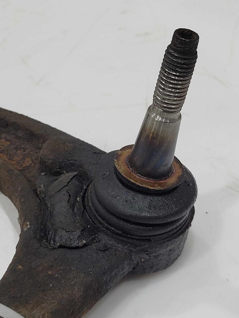 2008 GMC Yukon XL Upper Control Arm Front