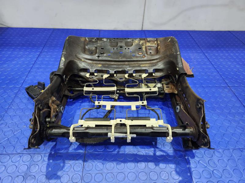 2018 Chevrolet Equinox Seat Track