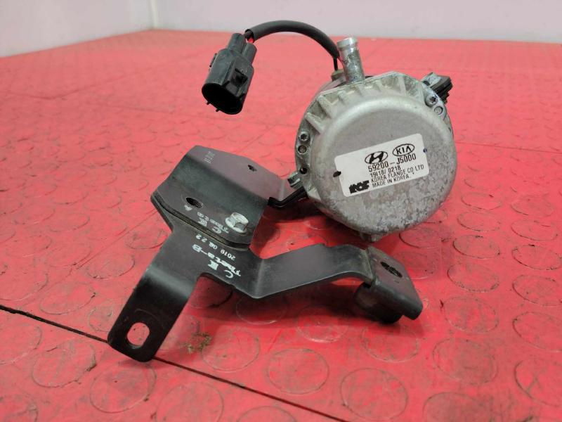 2018-2021 Kia Stinger Auxiliary Brake Booster Vacuum Pump OEM 59220J5000