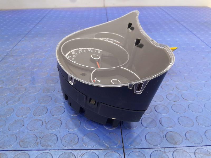 2013 Volkswagen Beetle Speedometer