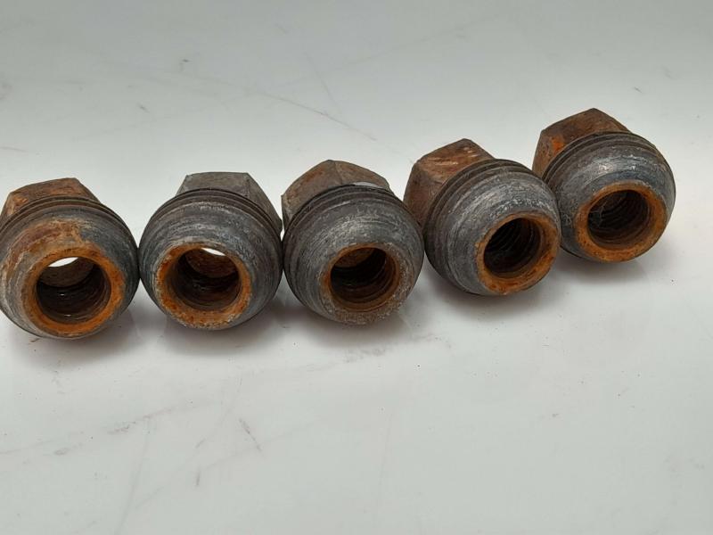 1993 Chevrolet S10 Lug Nuts