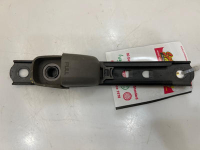 2000 2001 Nissan Xterra Front Seat Belt Height Adjuster Left or Right OEM 878247Z001