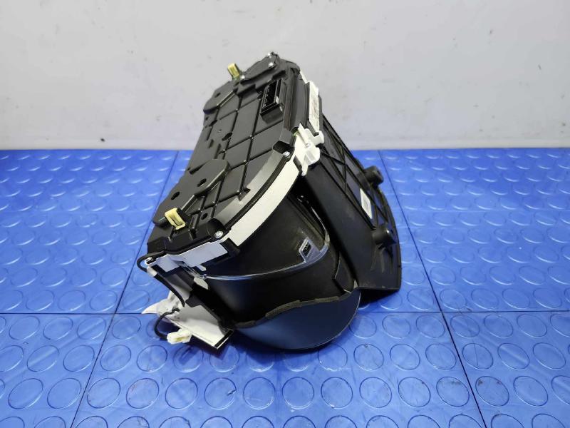 2015 Subaru Legacy Speedometer