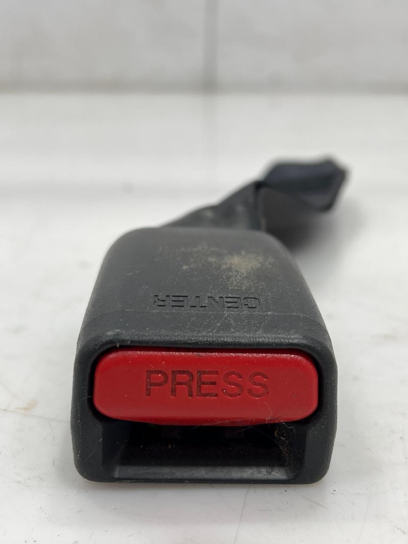 2013 - 2019 Nissan Sentra Rear Center Seat Belt Buckle Black OEM