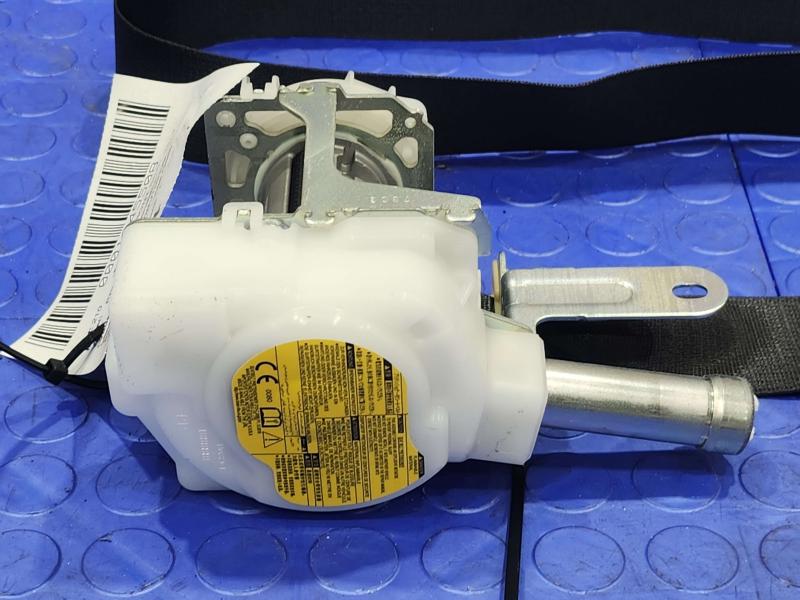 2017 Toyota Prius Front Seat Belt