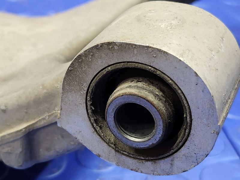 2014 Infiniti QX60 Upper Control Arm Rear