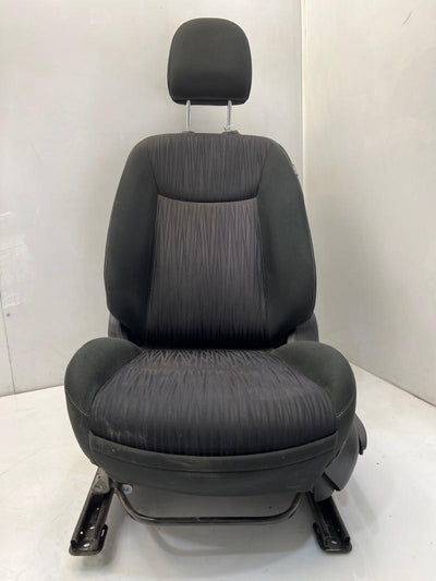 2019 Nissan Sentra Front Seat