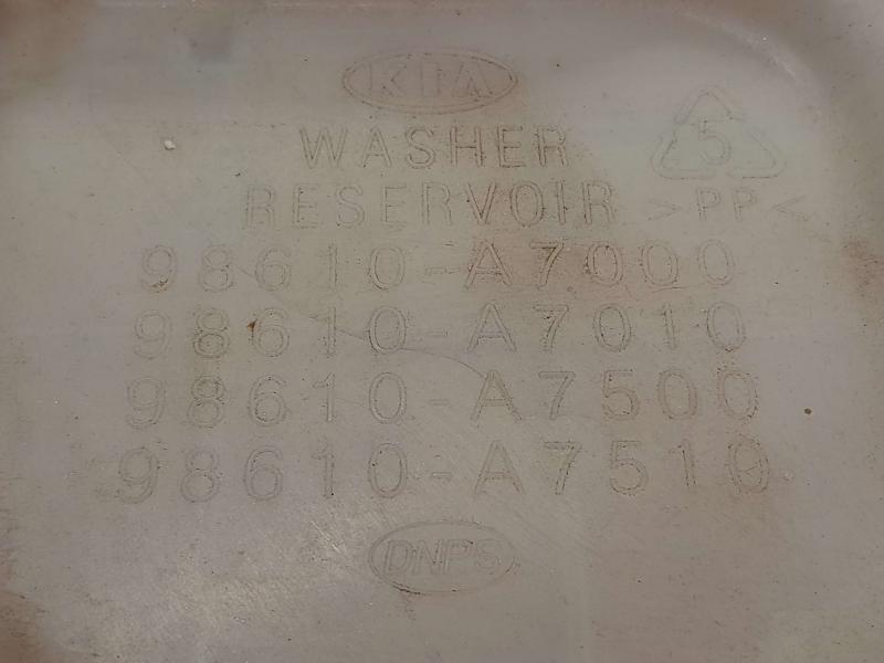 2014-2016 Kia Forte Sedan Windshield Washer Fluid Reservoir Assembly OEM 98610A7010