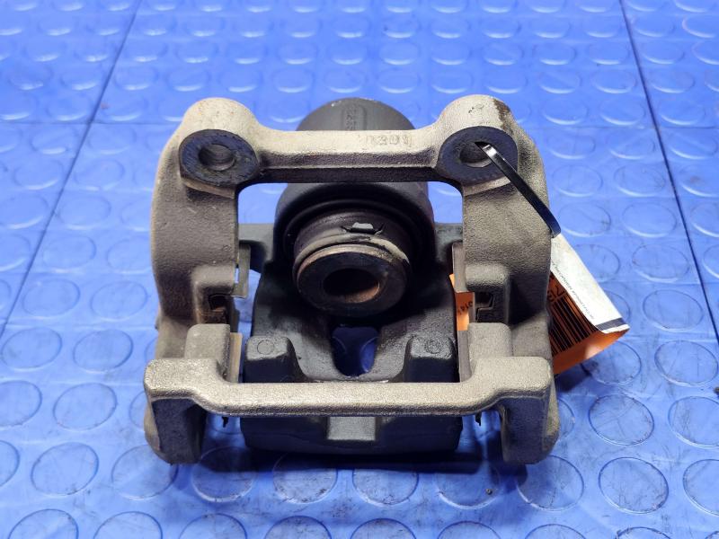 2014 Chrysler 300 Caliper