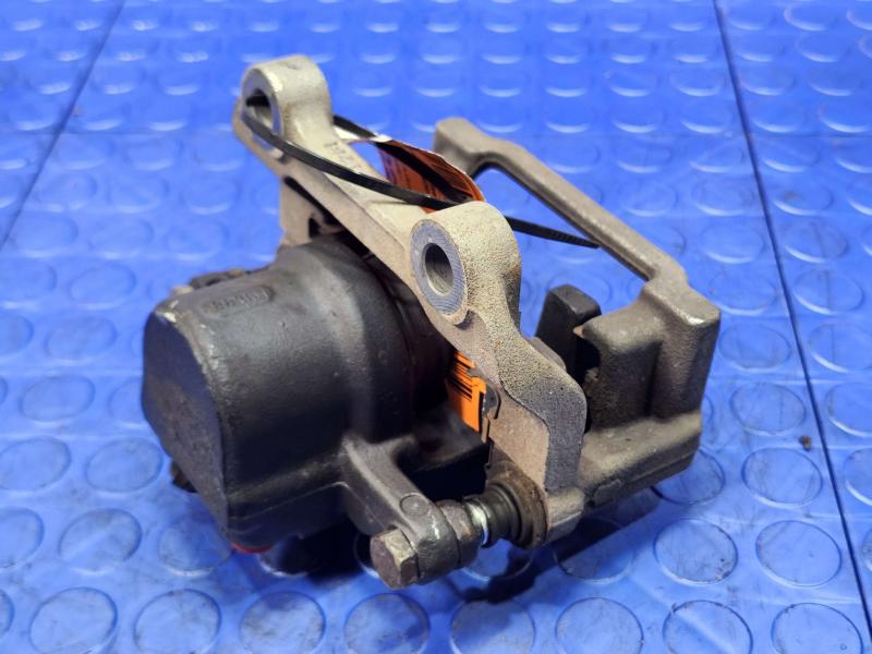 2014 Chrysler 300 Caliper