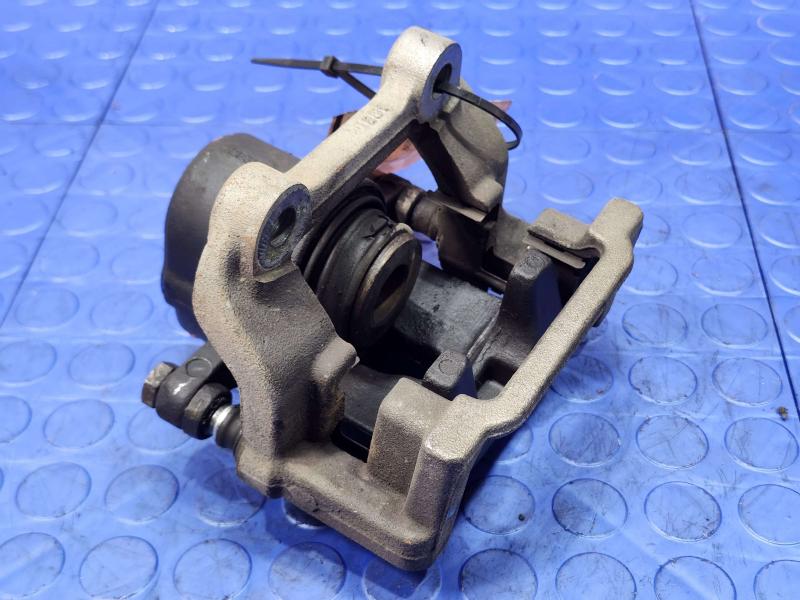 2014 Chrysler 300 Caliper