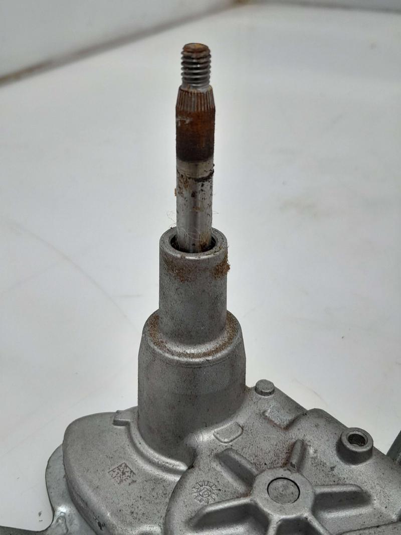 2017 Jeep Renegade Wiper Motor Rear