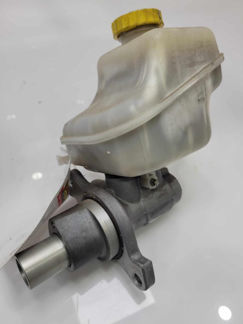 2014 Chrysler 300 Master Cylinder