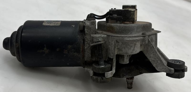 1992 - 2002 Isuzu Trooper Windshield Wiper Motor - Front OEM 8973600300