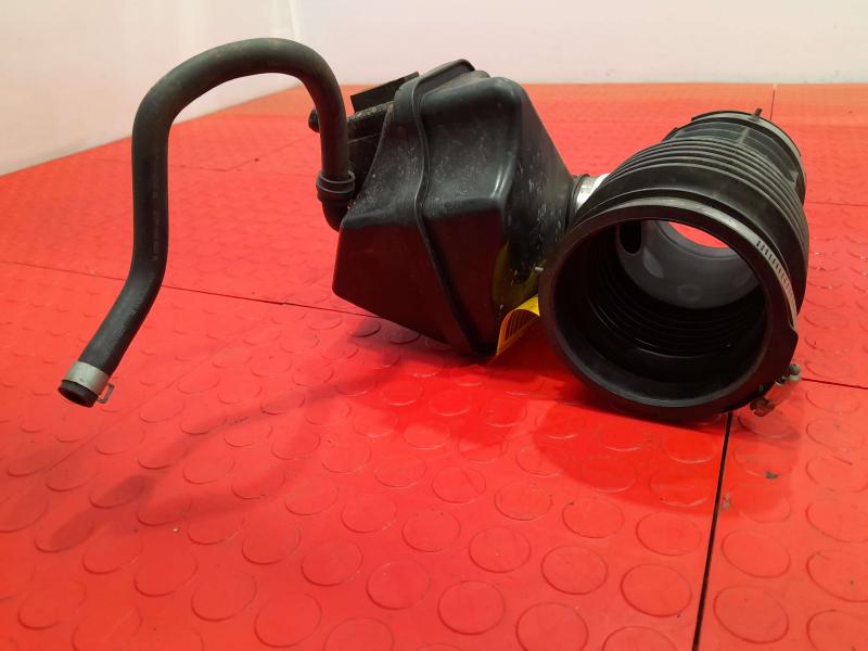 2011-2022 Infiniti QX56 QX80 Engine Air Intake Hose Genuine OEM 16576-1LA0A