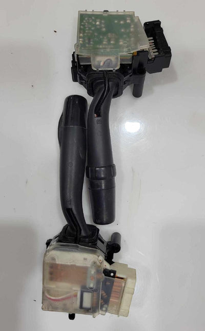 2001 - 2003 Toyota Highlander Turn Signal Headlamp Wiper Switch Assembly w/o Fogs OEM 8465208031 8414020670