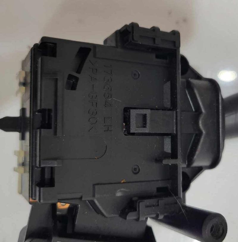 2001 - 2003 Toyota Highlander Turn Signal Headlamp Wiper Switch Assembly w/o Fogs OEM 8465208031 8414020670