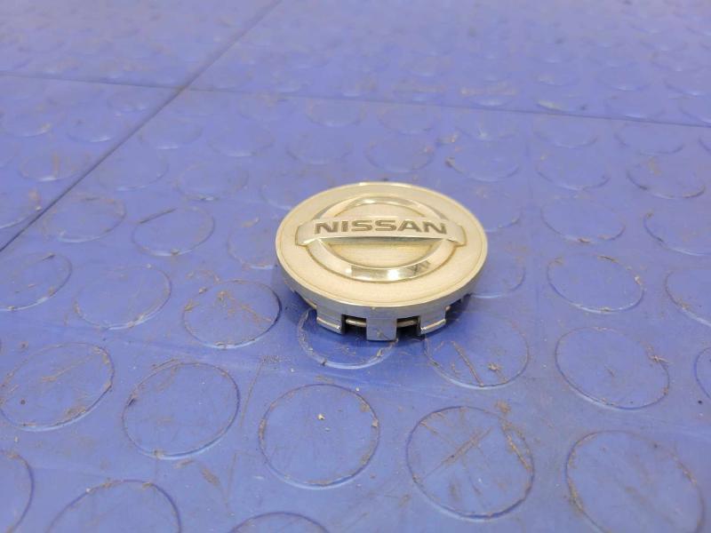 2010 Nissan Murano Center Cap