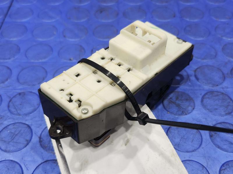 2009 Toyota Tacoma Door Switch Front