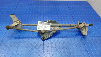 2001-2005 Toyota RAV4 Windshield Wiper Linkage Transmission OEM 8515042090