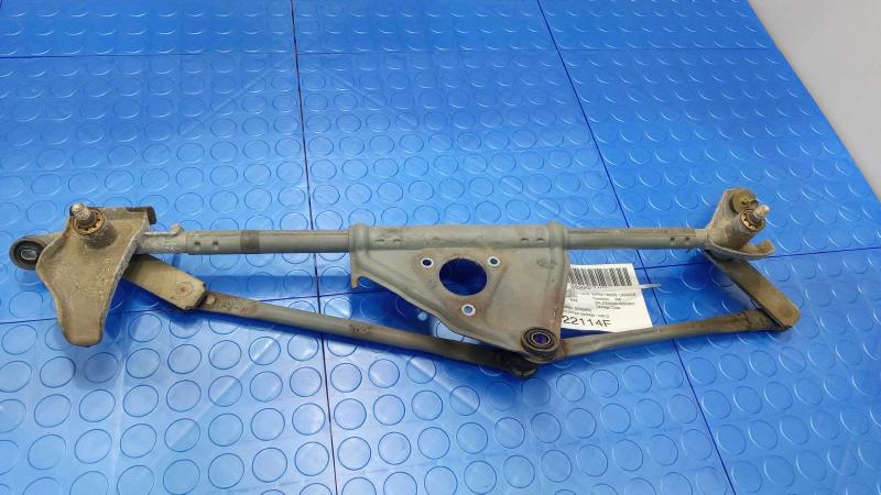 2001-2005 Toyota RAV4 Windshield Wiper Linkage Transmission OEM 8515042090