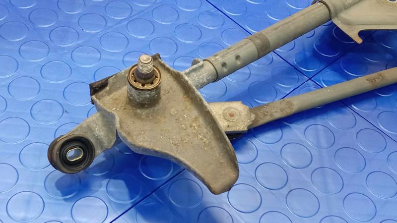 2001-2005 Toyota RAV4 Windshield Wiper Linkage Transmission OEM 8515042090
