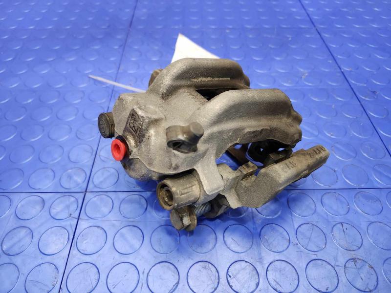 2014 BMW 228i Caliper