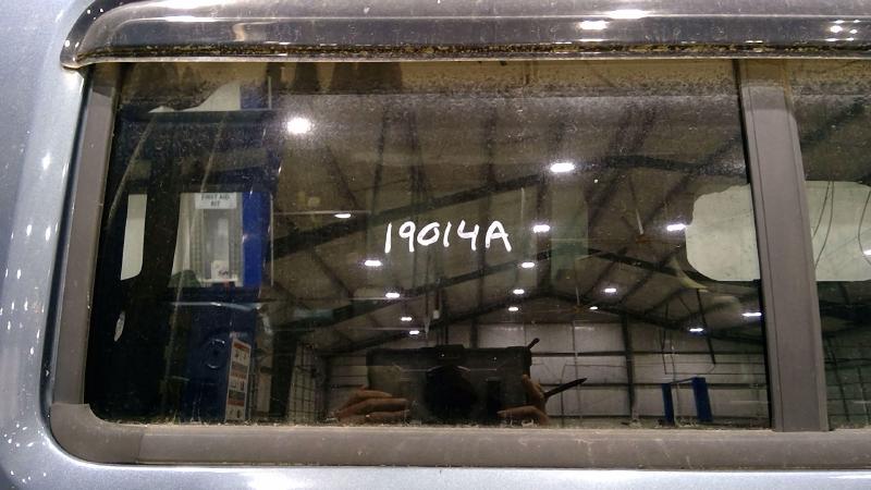 2006 - 2010 Hummer H3 Rear Door Glass LH Driver Side w/ Privacy OEM 15094403