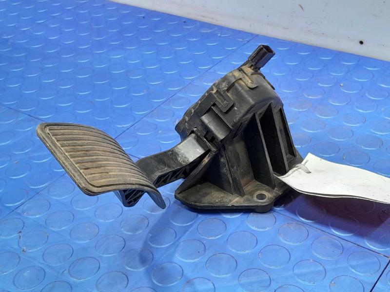 2013 Ford F-250 Super Duty Pedal Assembly