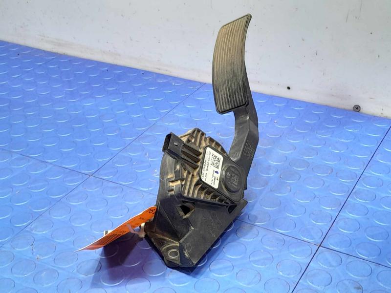 2013 Ford F-250 Super Duty Pedal Assembly