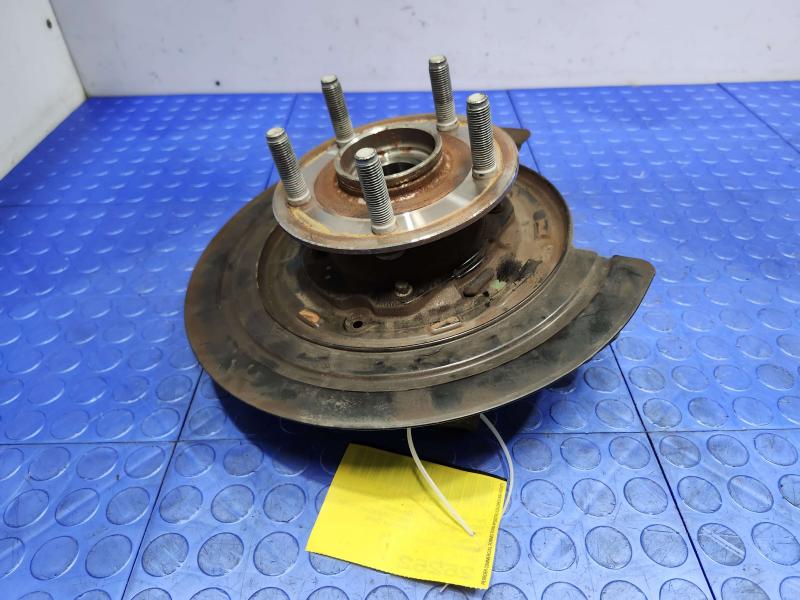 2015 Jeep Grand Cherokee Rear Knuckle/Stub Axle