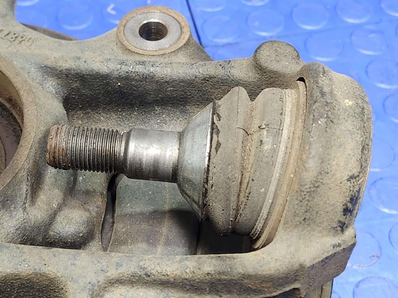 2015 Jeep Grand Cherokee Rear Knuckle/Stub Axle