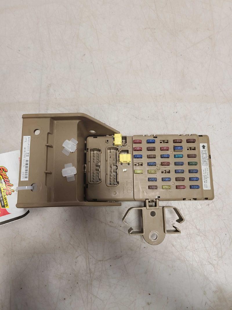 2009 - 2013 Subaru Forester Cabin Fuse Box Juntion Block OEM 82201FG010