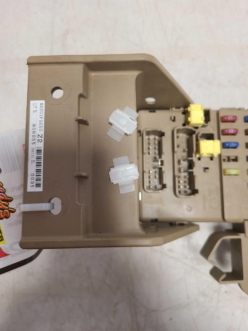 2009 - 2013 Subaru Forester Cabin Fuse Box Juntion Block OEM 82201FG010
