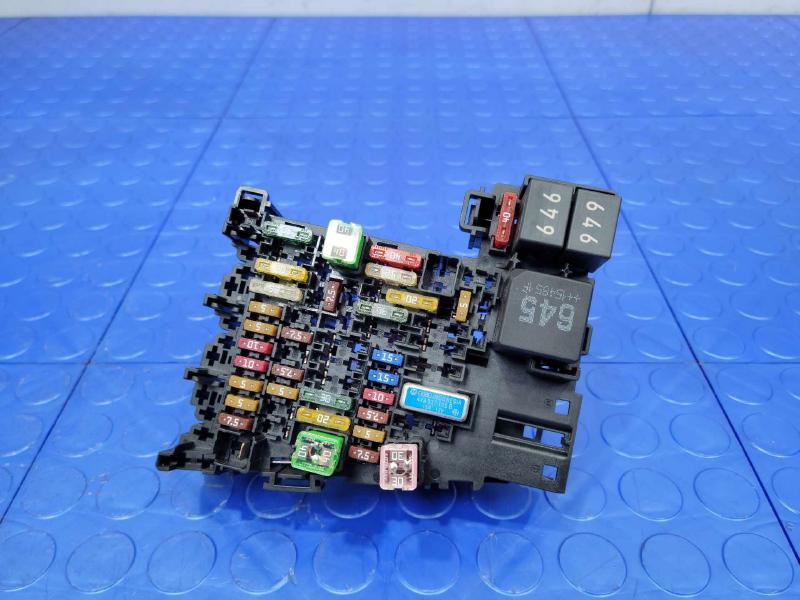 2015-2020 Audi A3 Cabin Fuse Box Relay Junction Block OEM 5Q0937615C