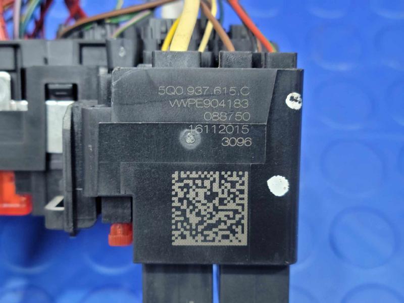 2015-2020 Audi A3 Cabin Fuse Box Relay Junction Block OEM 5Q0937615C