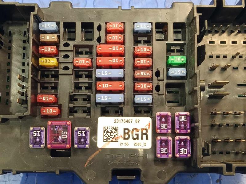 2014 Chevrolet Silverado 1500 Cabin Fuse Box