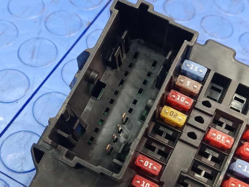 2014 Chevrolet Silverado 1500 Cabin Fuse Box