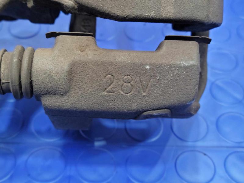 2009 Toyota Camry Caliper