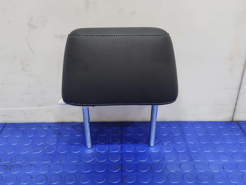 2020 Volkswagen Passat Headrest