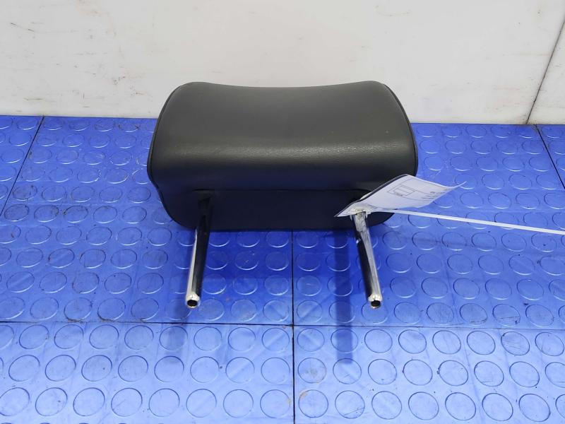 2020 Volkswagen Passat Headrest