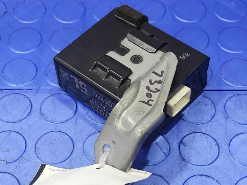 2014 Toyota Prius Chassis Brain Box