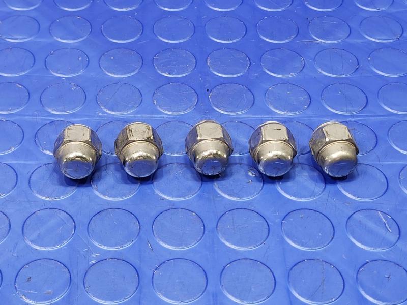 2022 Nissan Altima Lug Nuts