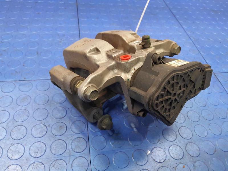 2021 Tesla Model 3 Caliper