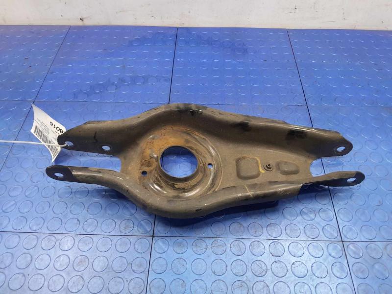 2021 Tesla Model 3 Lower Control Arm Rr