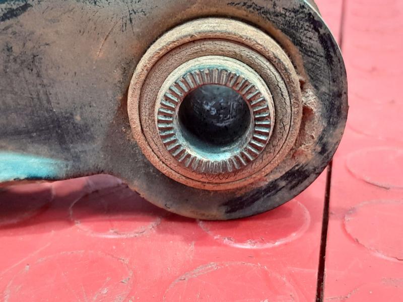 2008 Lexus GS 350 Lower Control Arm Rr