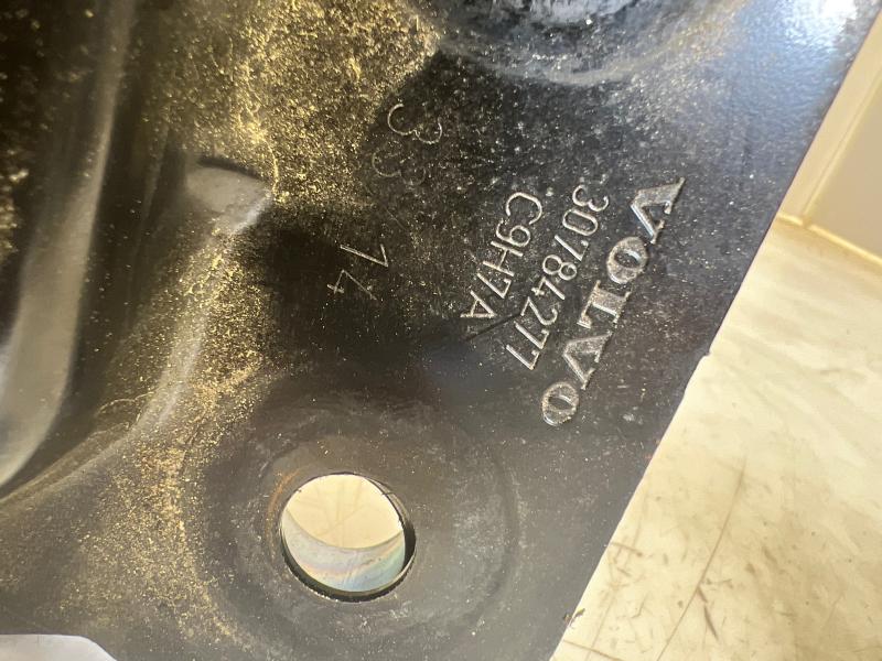 2015 Volvo XC60 Transmission Mount