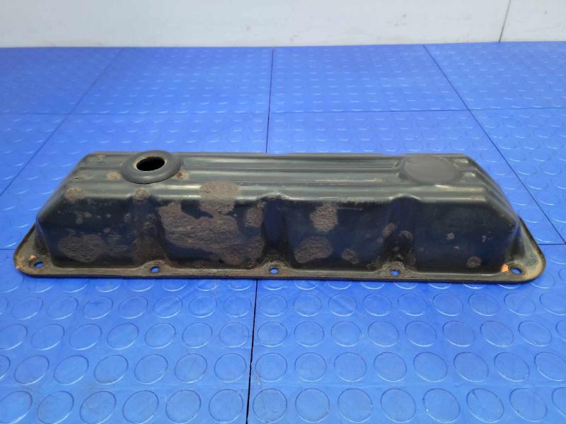 2002 Dodge B3500 Valve Cover